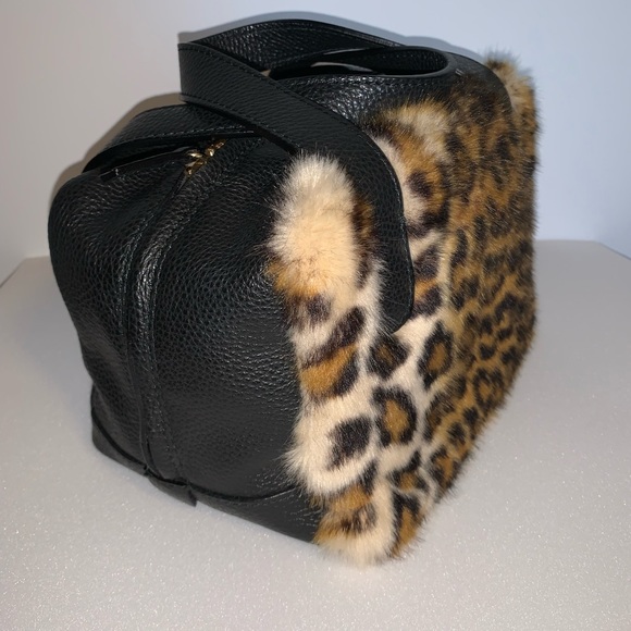 Animal faux fur leather handbag - Picture 3 of 6